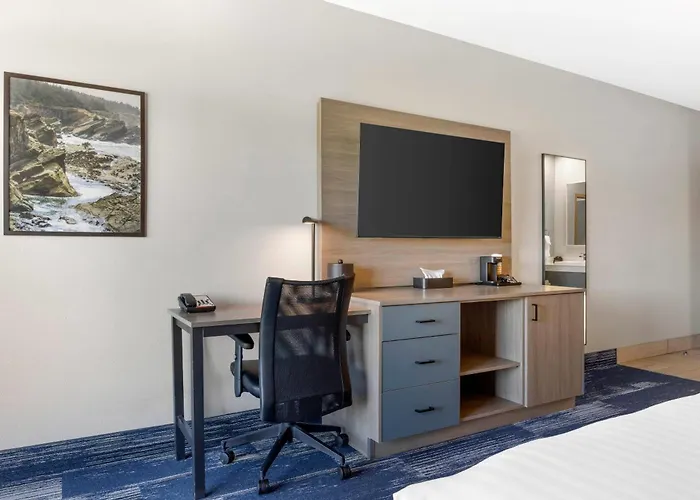 Edgewater Inn And Suites, An Ascend Collection Hotel
